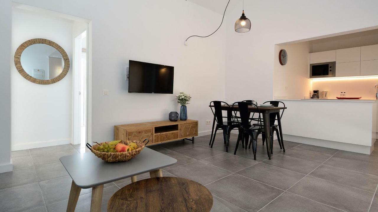 Apartments Seacoast Teguise Коста-Тегисе Экстерьер фото